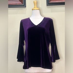 Prelude | Size (See Measurements) Deep Purple Ruffled Top